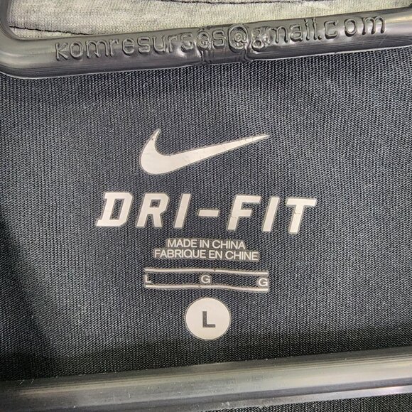 Men's Black Nike Dri-Fit Shirt Graphic Swoosh Short Sleeve Crew Neck Size L - Picture 6 of 11